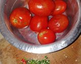 A picture of step 1 of Pili pili ya kukaanga#Author marathon.