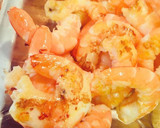 Foto del paso 2 de la receta: Arroz frito tailandés con langostinos y piña (Khao Pad Saparod)