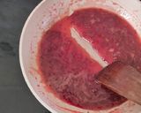 Foto langkah ke 3 dari resep Korean Strawberry Milk Latte.