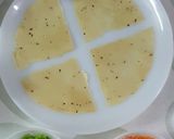 A picture of step 1 of Sandwich Masala Papad.