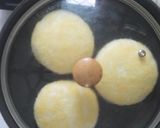 Foto langkah ke 6 dari resep English Muffin - No oven, less egg. Vegetarian friendly.
