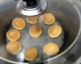 A picture of step 5 of Crispy biscuits 🫓 🫓 without oven.