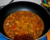 A picture of step 6 of Chana Masala.