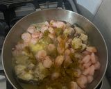 Foto del paso 3 de la receta: Bagre y camarones en salsa