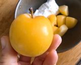 Hình bước làm 1 của món 💚 Phô Mai Tươi Petit Suisse, Mật Ong & Mận Tím Prune - Bữa Sáng Lành Mạnh