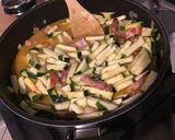 Une image de l'étape 10 de Coings, courgettes et tomates au lard fumé.