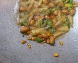 A picture of step 1 of Vermicelli upma.