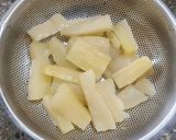 Foto del paso 4 de la receta: 🧀🧆Bocados de mandioca (raíz) rellenos de muzzarella 🧆🧀 #singluten
