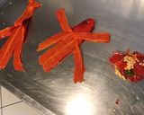 Une image de l'étape 7 de Pieuvres de poivrons grillés île de betteraves et mer de courgette.