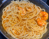 Foto del paso 9 de la receta: Pasta con salsa de gamba roja
