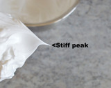 Foto langkah ke 5 dari resep Cream Cheese Chiffon Cake - enak,rich ;).