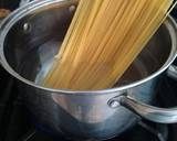 Spaghetti Aglio Olio recipe step 2 photo