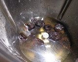 Foto del paso 3 de la receta: Bizcocho especiado de ciruelas pasas