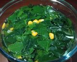 Foto langkah ke 6 dari resep Sayur Bening Daun Kelor,Daun Katuk,Jagung.