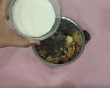 A picture of step 2 of Blueberry walnut smoothie bowl | #walnuttwists.