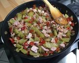 Une image de l'étape 14 de Gratin de céleri branche au jambon blanc, poivrons rouges et parmesan.