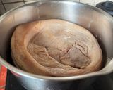 Une image de l'étape 2 de Rouelle de porc à la bière.