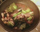 Foto langkah ke 3 dari resep Tumis Cumi Asin Cabai Hijau.
