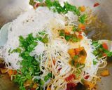 राइस वर्मिसेली(rice vermicelli recipe in Hindi) रेसिपी चरण 2 फोटो