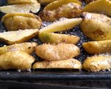 Foto del paso 2 de la receta: Milanesitas de cerdo con salsa agridulce y guarnición