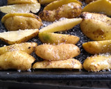 Foto del paso 2 de la receta: Milanesitas de cerdo con salsa agridulce y guarnición