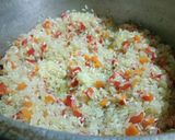 Foto del paso 4 de la receta: Arroz aromático con salchichas