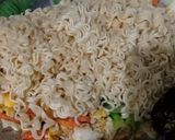 Foto langkah ke 4 dari resep Mie Goreng Simple.