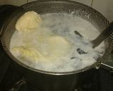 A picture of step 2 of Spaghetti with Chicken and Cream.