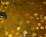 A picture of step 7 of Chole with spinach.