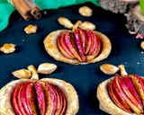 A picture of step 5 of Puff Pastry Baked Apple Pies.