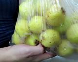 Foto del paso 1 de la receta: Paletas heladas de guayaba y guayaba con chamoy
