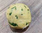 A picture of step 3 of Methi Na Thepla.