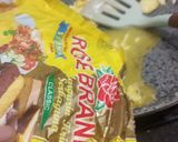 Foto langkah ke 1 dari resep Mie Goreng Kecap.