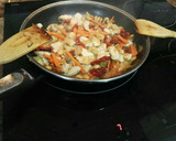 Foto del paso 6 de la receta: Pechugas de pavo con almendras y tomates secos