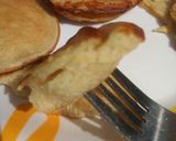 A picture of step 5 of Vanilla-stuffed mini pancakes.