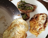 Foto del paso 6 de la receta: Tapas de aguacate y huevos volteados