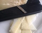 Foto del paso 5 de la receta: Hojaldritos de acelgas silvestres y queso curado