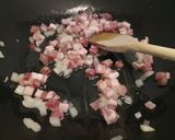 A picture of step 1 of Bucatini all'amatriciana.