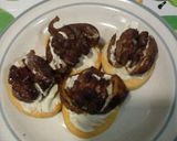 Foto del paso 2 de la receta Higos al vino tinto, nueces y queso azul