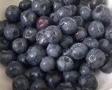 Une image de l'étape 3 de Muffins myrtilles 🫐🫐à ma façon 🫐🍒🍓🍇🍉🍋🍎.