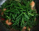 Foto langkah ke 5 dari resep Tumis Udang Kacang Panjang.
