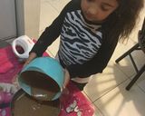 Foto del paso 5 de la receta: Pastel de chocolate con decoración de pascua