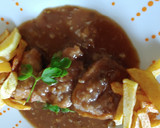 Foto del paso 5 de la receta: Solomillo con ajos tiernos, apio en salsa reducida