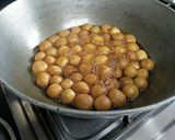 खजूर के गुड़ के अंगूरी रसगुल्ले (khajur ke gur ke angoori rasgulla recipe in Hindi) रेसिपी चरण 6 फोटो