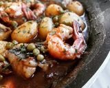 Foto del paso 12 de la receta Cazuela de merluza y gambas con patatas