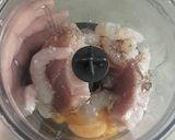 Foto del paso 1 de la receta Tapa fiambre de lomo de atún y gambas en cama de manzana asada y salsa tártara