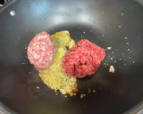 A picture of step 3 of Sour Cream Meat Lasagna.