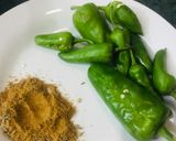 A picture of step 1 of Hari mirch ke pakoray (Green Chilli Fritters).
