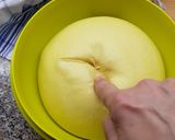 Foto del passaggio 4 della ricetta Rosette di pane con curcuma 🌹🍞
