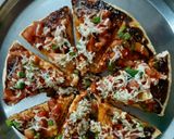 વેજ પીઝા (Veg Pizza Recipe In Gujarati) રેસીપી સ્ટેપ2ફોટો